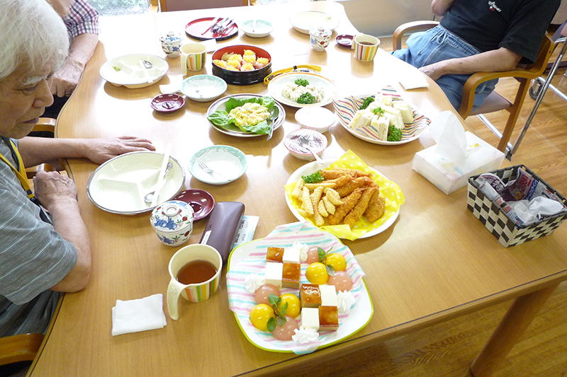 イベント食の食事風景